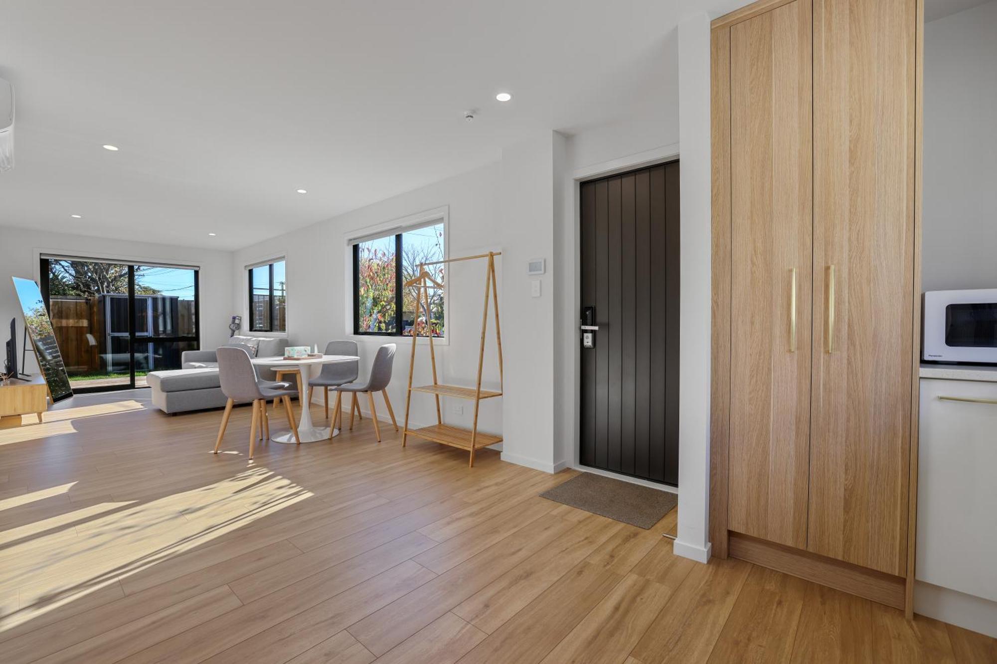 Discover A Brand New Apartment In Vibrant Chch Крайстчёрч Экстерьер фото