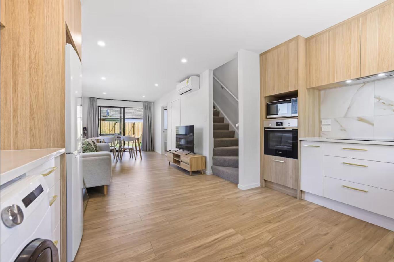 Discover A Brand New Apartment In Vibrant Chch Крайстчёрч Экстерьер фото